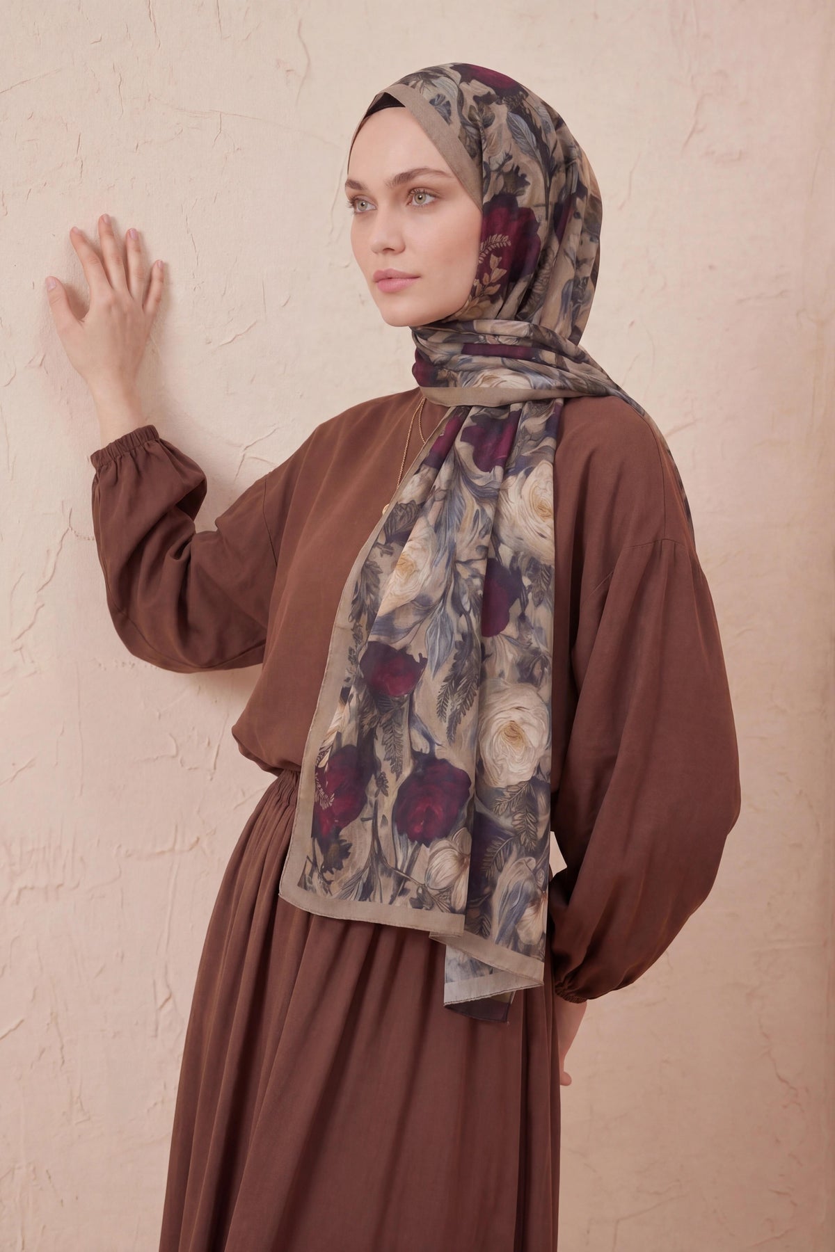 Barbiee lotus damson bloom şal