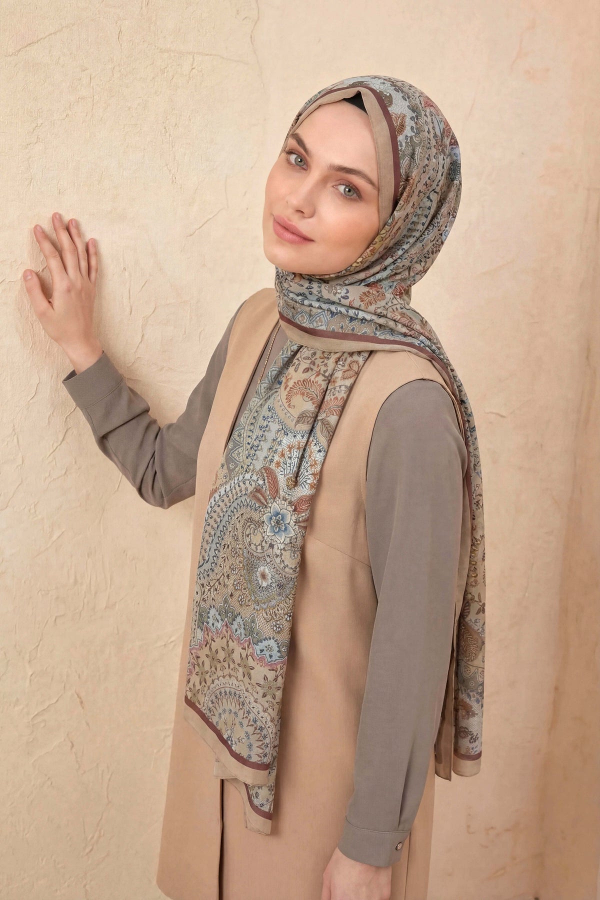 Barbiee etnik vizon bej kahverengi şal