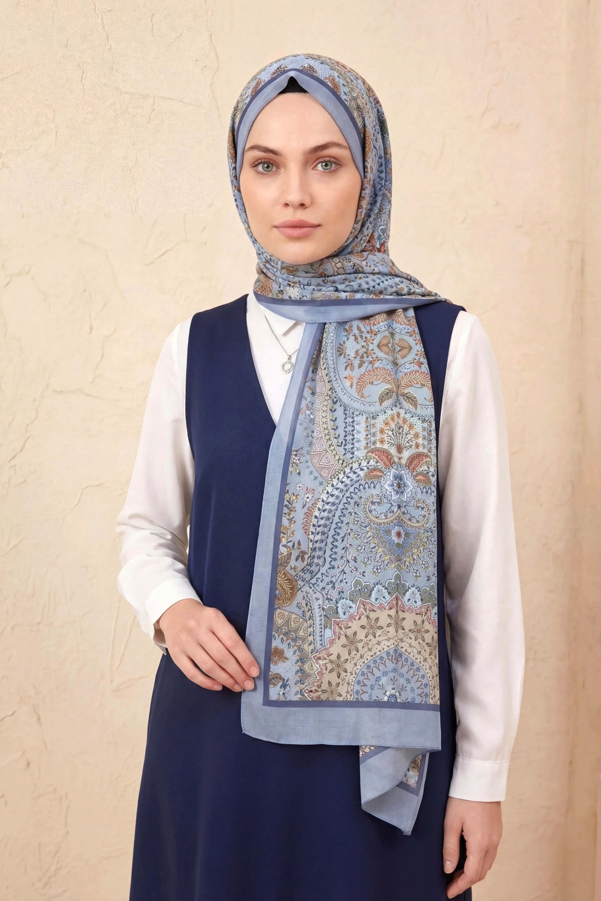 Barbiee etnik kot mavi bej şal