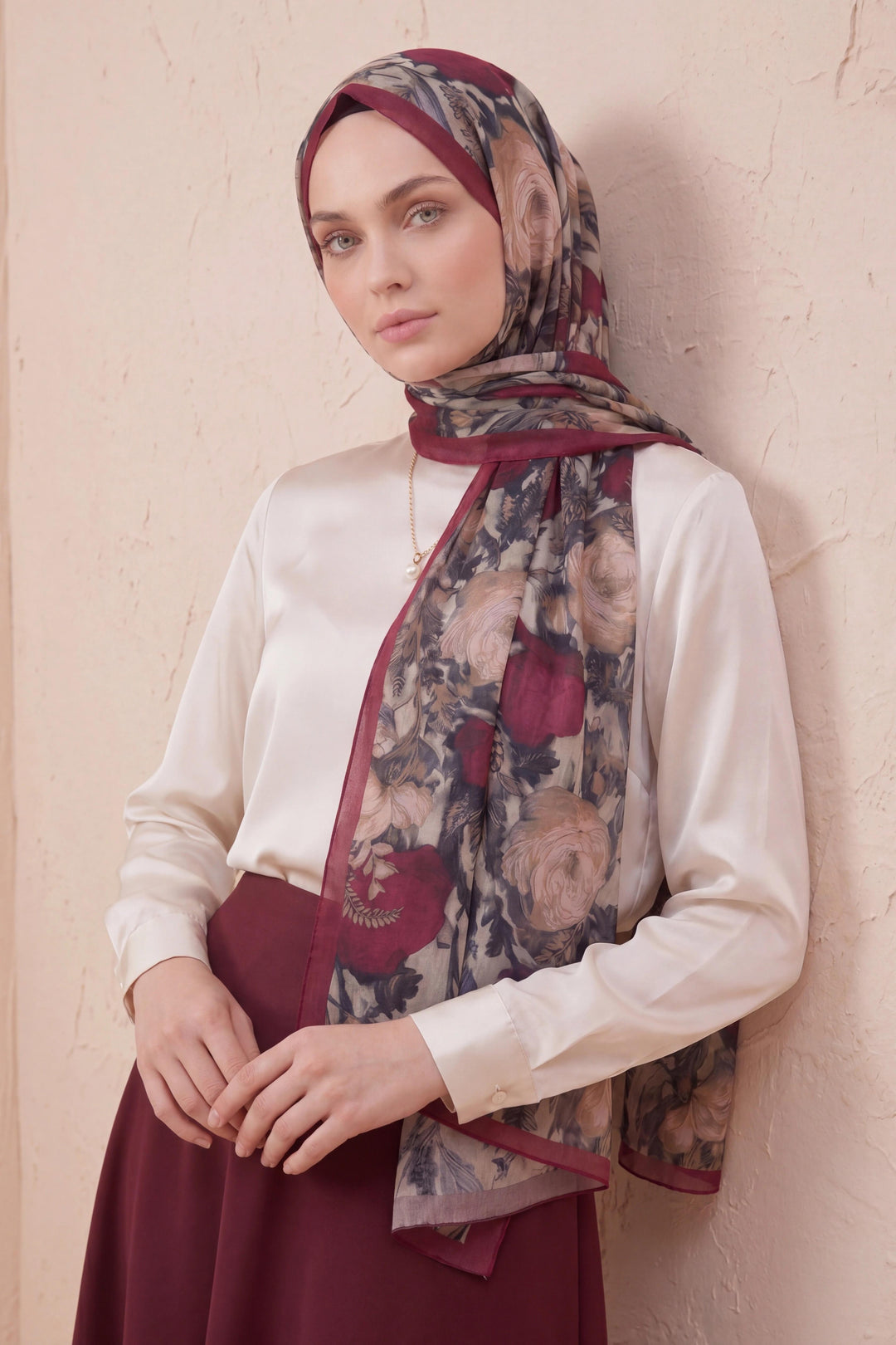 Barbiee Lotus Claret Bloom Şal