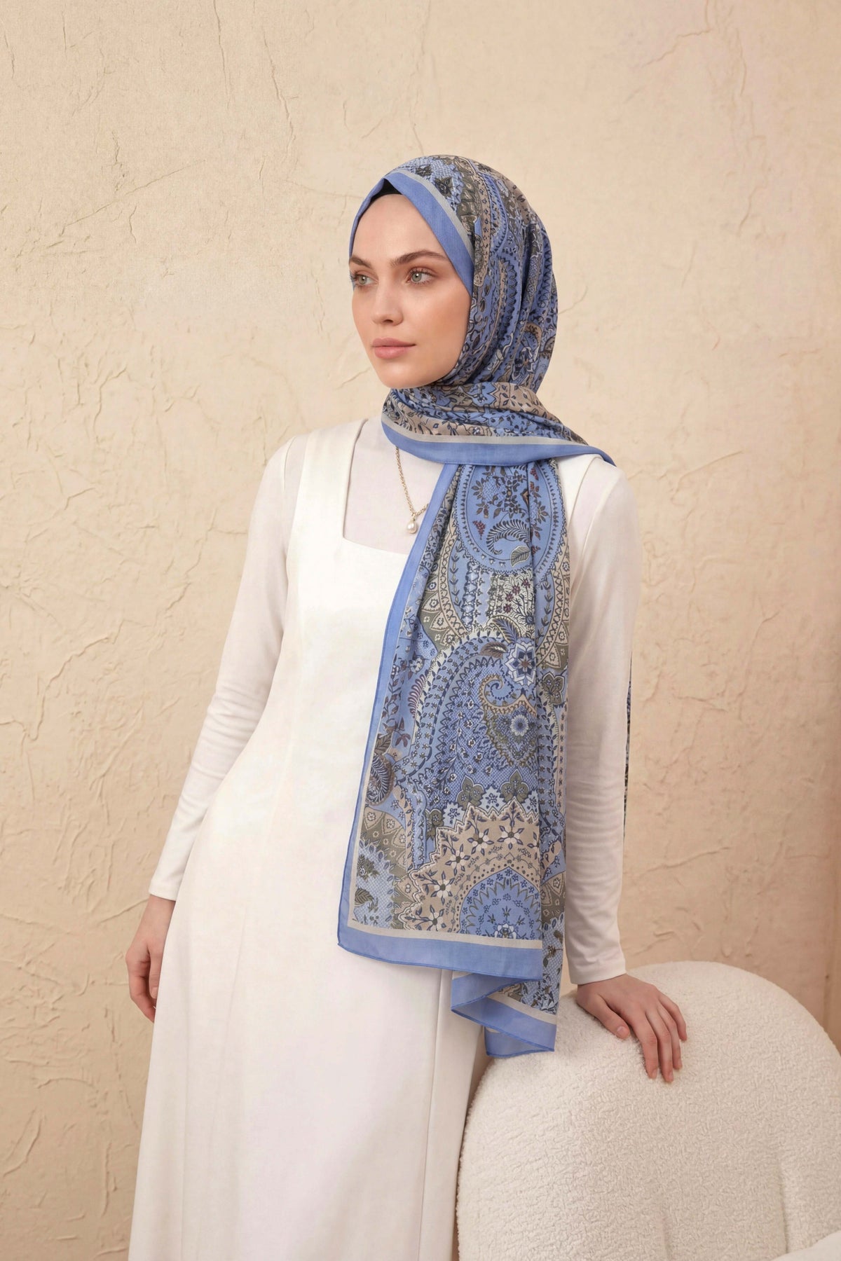 Barbiee etnik mavi taş şal