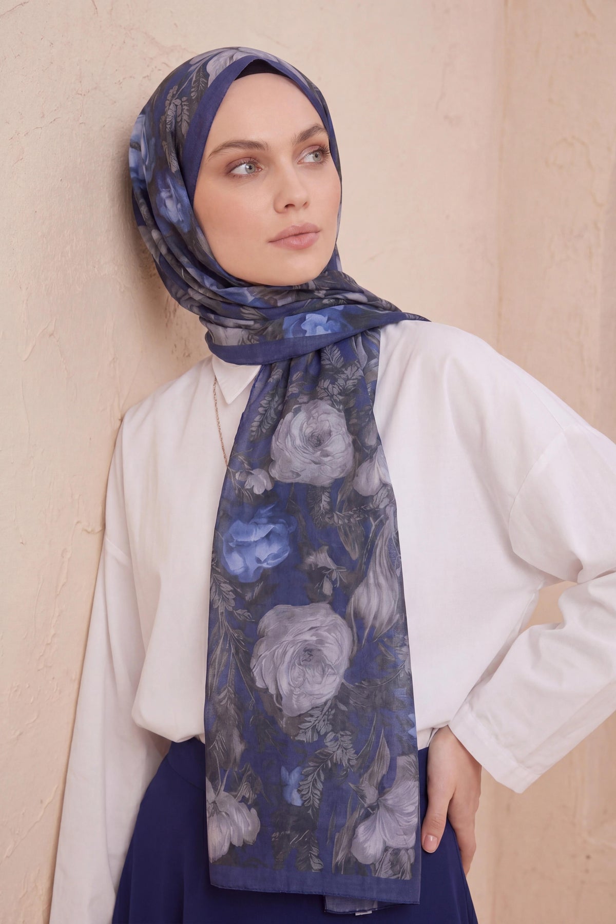 Barbiee lotus indigo bloom şal