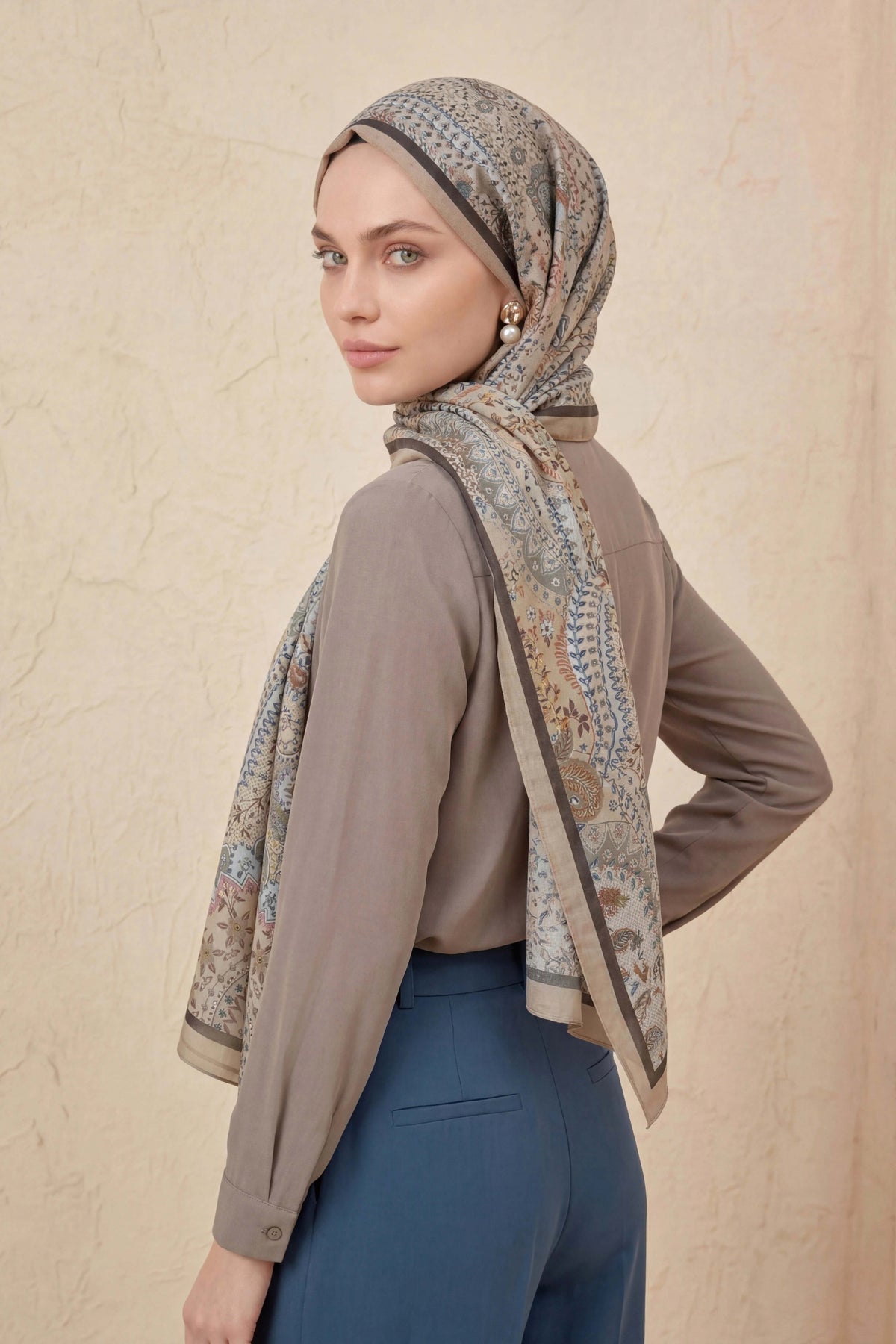 Barbiee etnik haki vizon şal