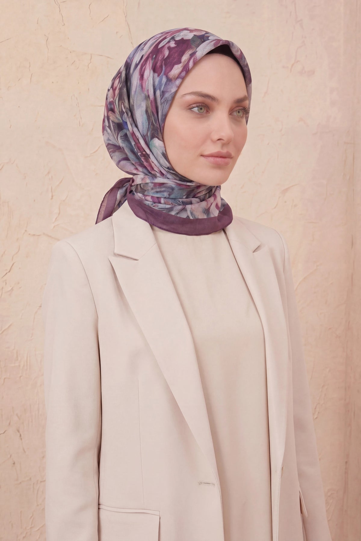 Barbiee aura  mor eşarp