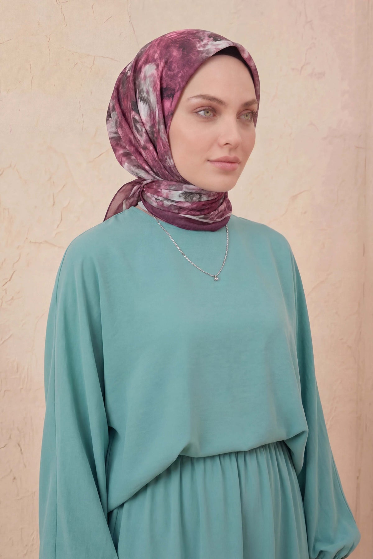 Barbiee batik gül mürdüm silver eşarp