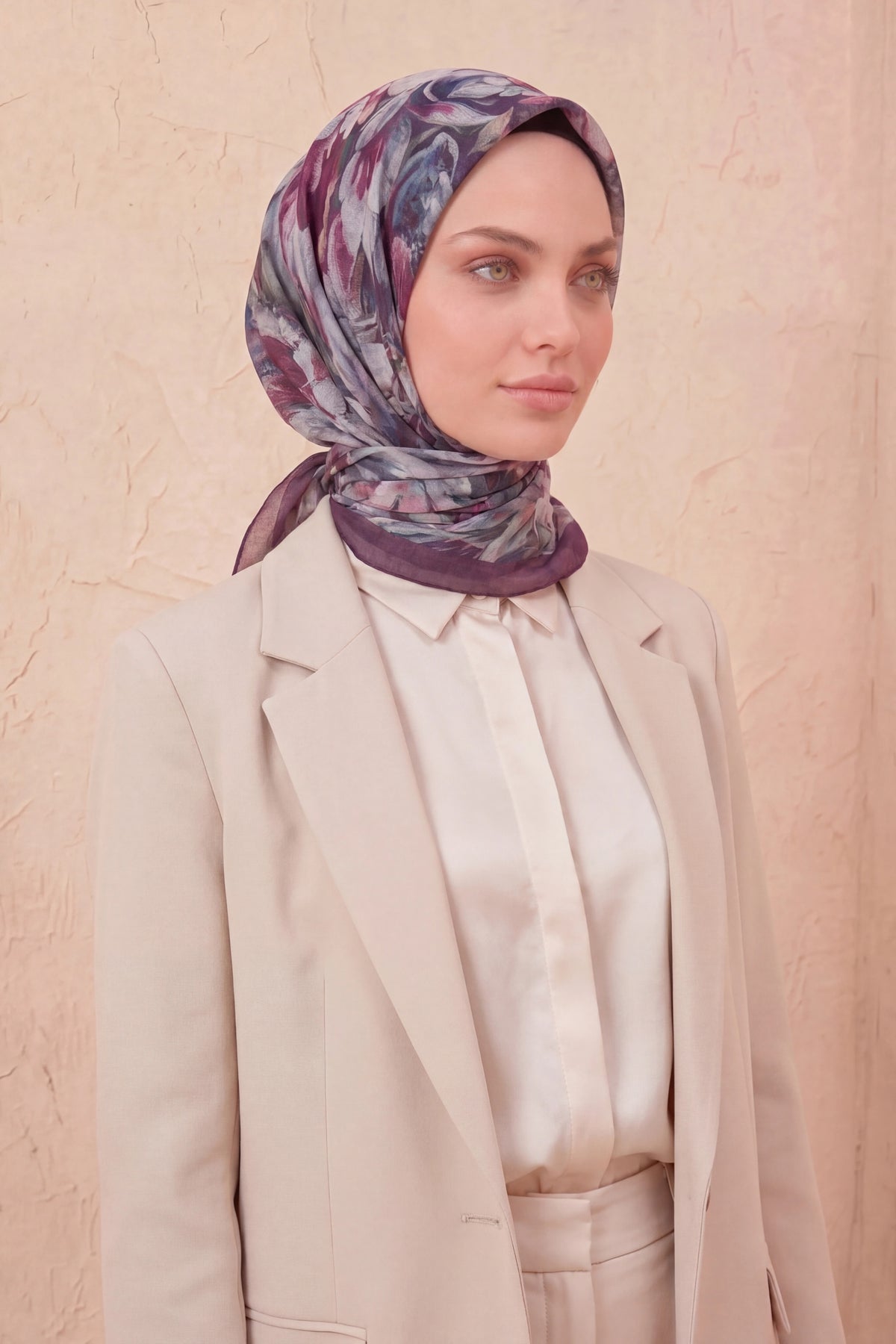 Barbiee aura mürdüm buketi eşarp