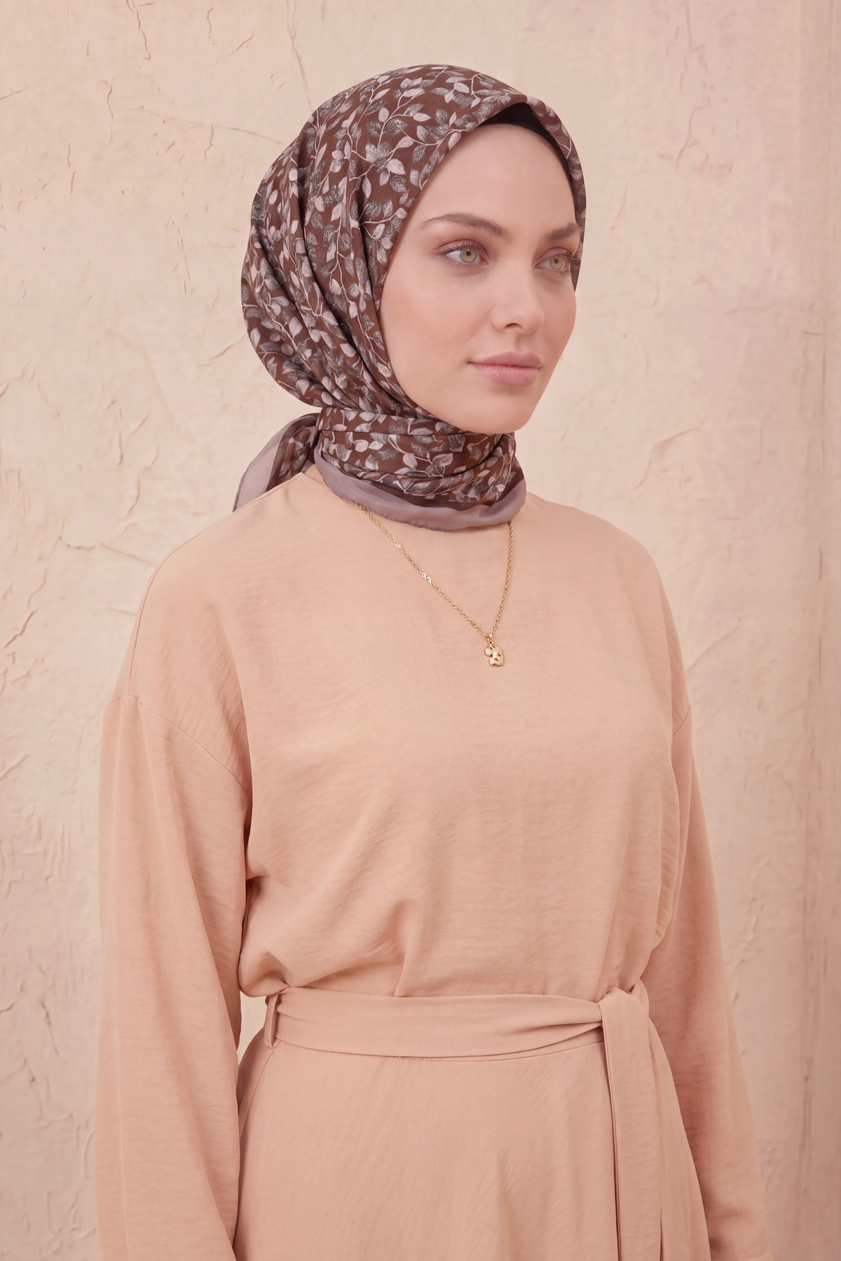 Barbiee zeytin dalı antik gül eşarp
