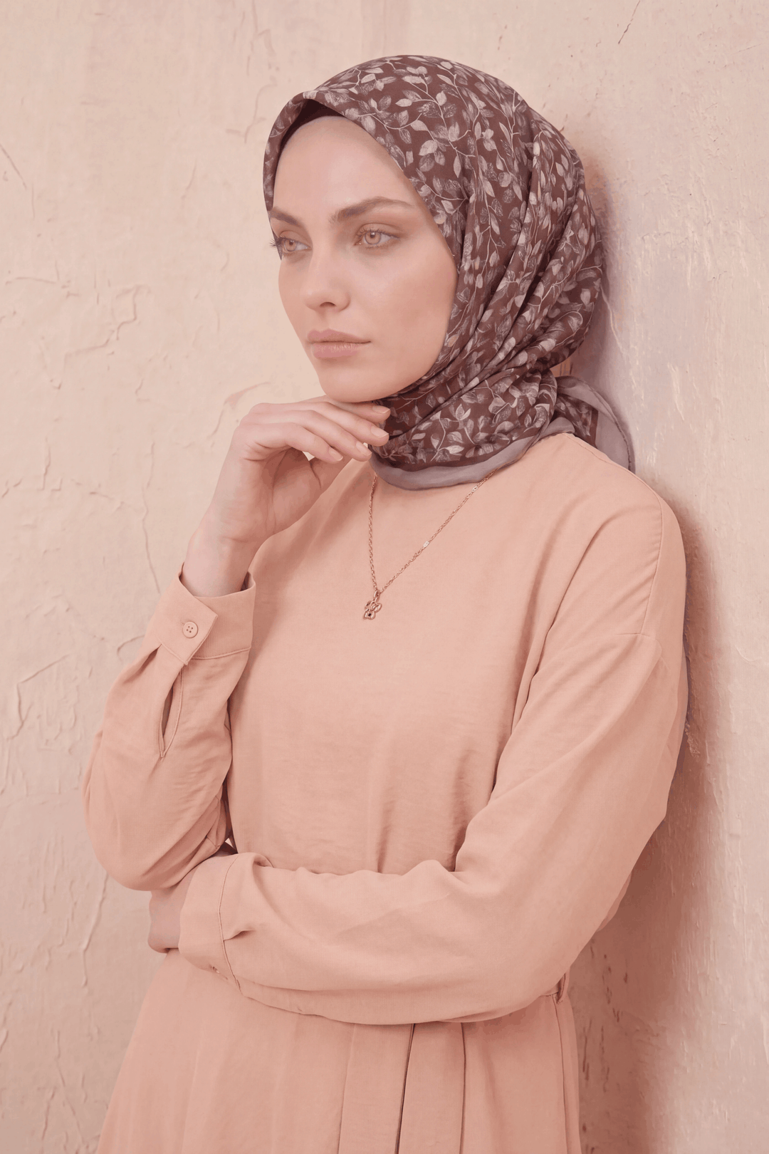 Barbiee Zeytin Dalı Antik Gül Eşarp