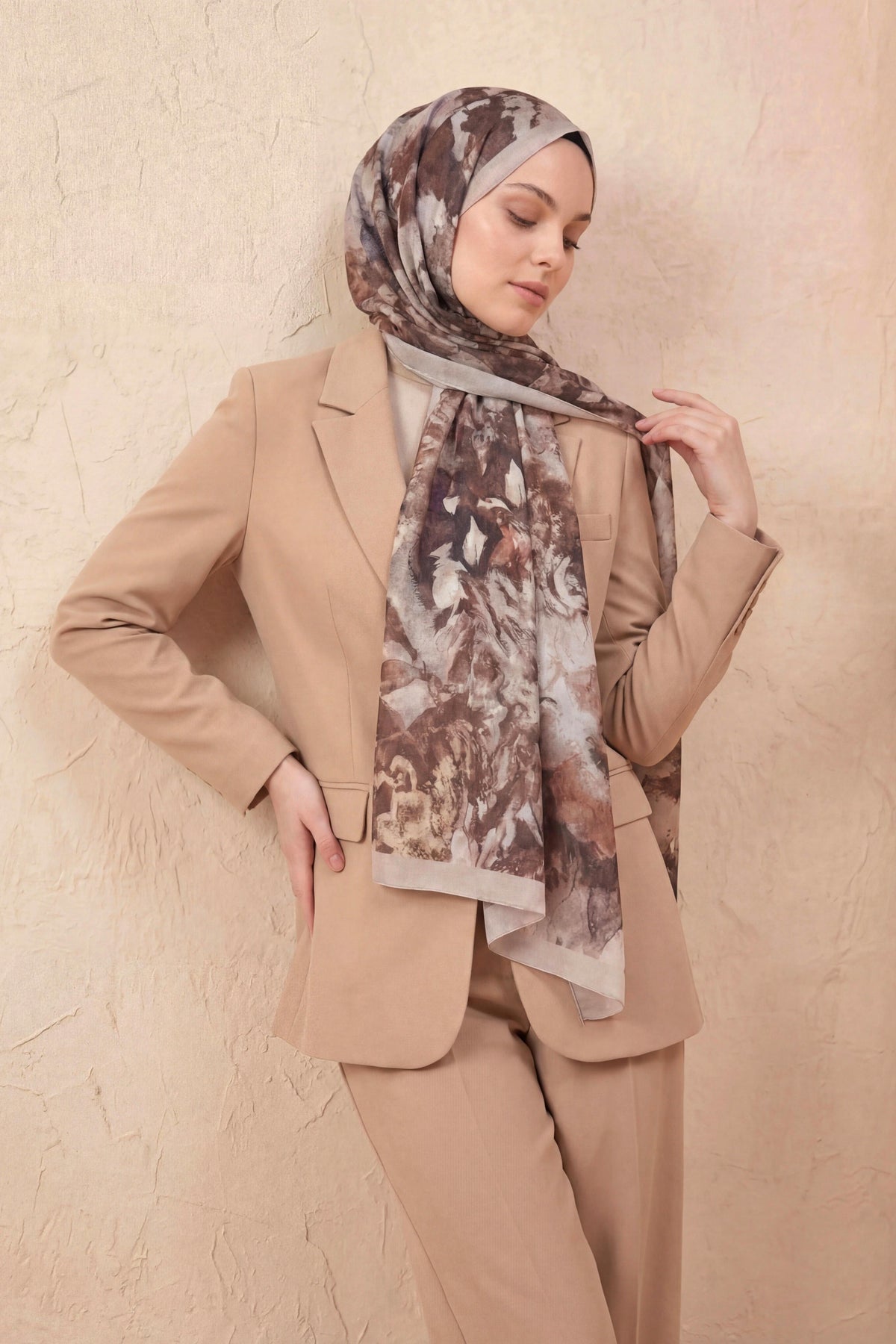 Barbiee vintage krem kahve şal