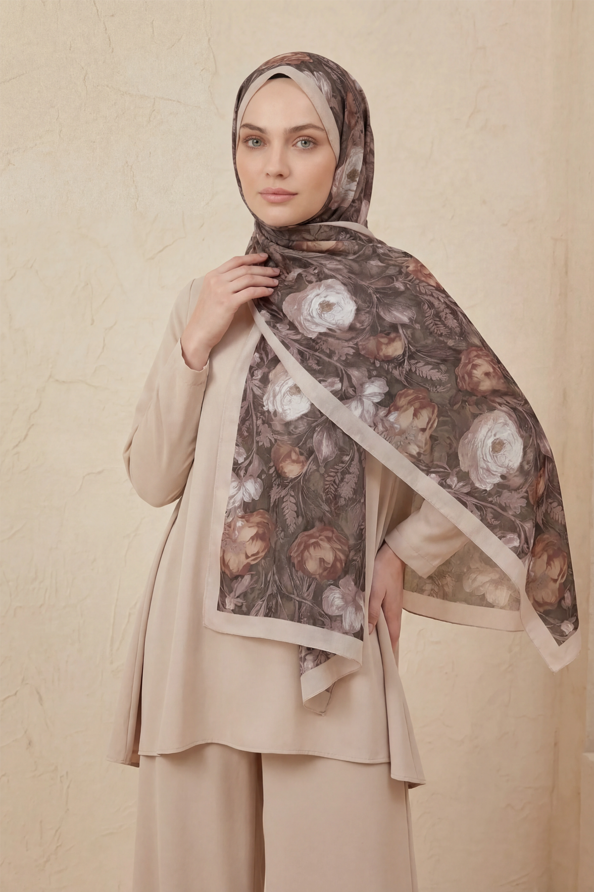 Barbiee lotus soft taupe bloom şal